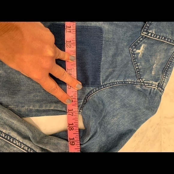 BLANK NYC 💙 distressed button down DENIM SHIRT SIZE XS .. EUC - Picture 8 of 12